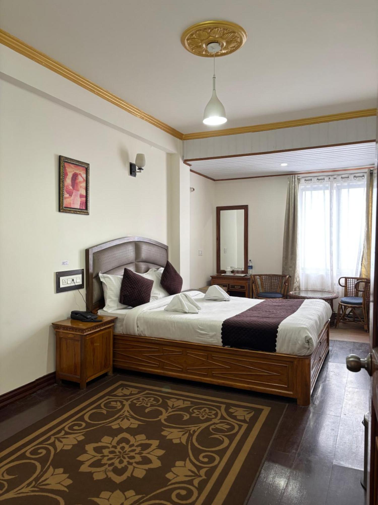 Hotel Kasturi Palace & Restaurant Darjeeling Darjeeling  Exteriör bild