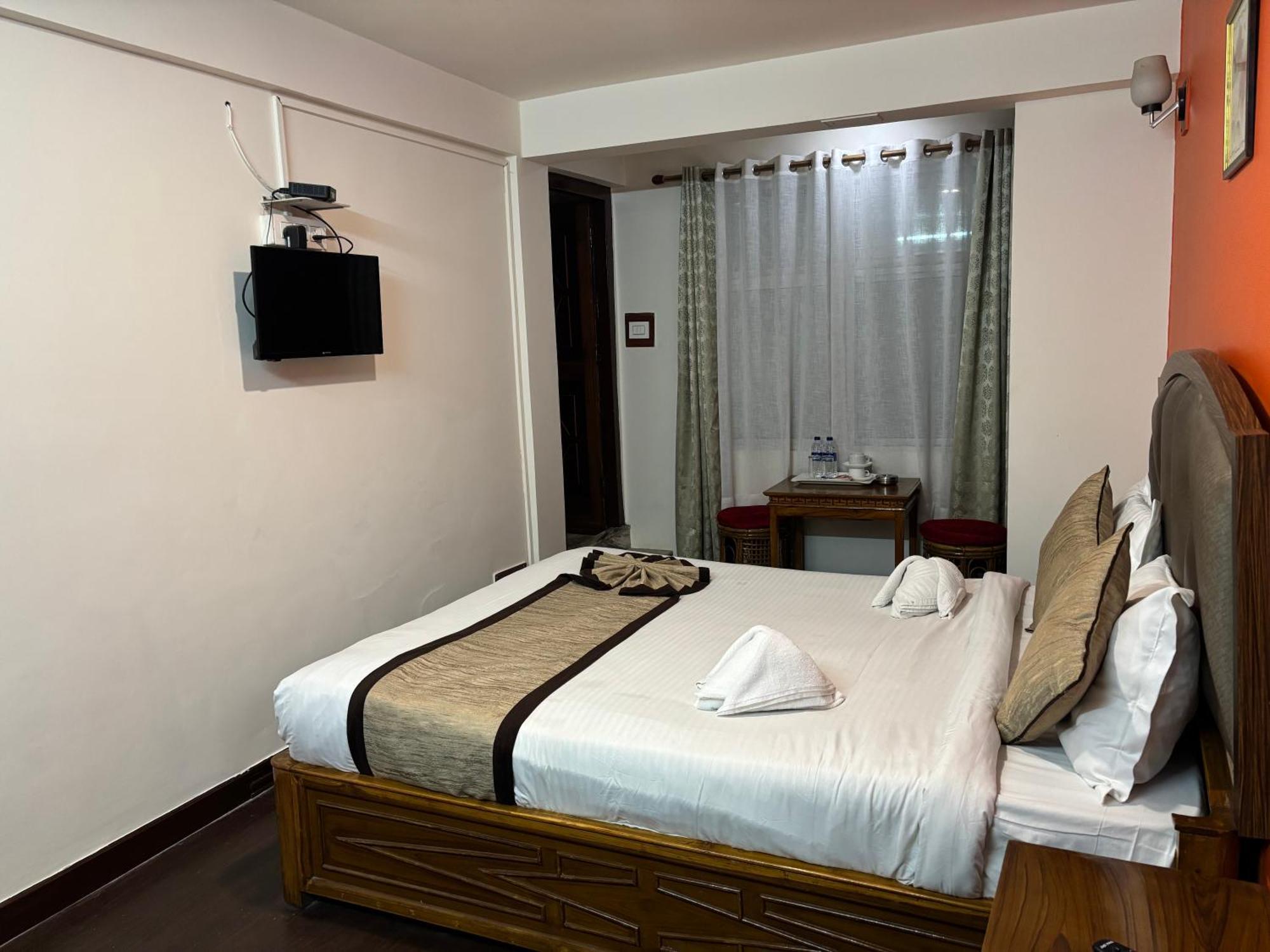 Hotel Kasturi Palace & Restaurant Darjeeling Darjeeling  Exteriör bild
